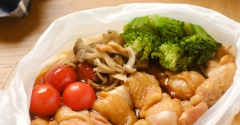 レンジにおまかせ♪鶏肉と野菜の包み照り焼き【#簡単 #時短 #レンジ #ヘルシー #クレハタイアップ #PR】
