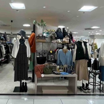 『金沢エムザ』にある婦人服・雑貨のお店『MOND 金沢エムザ店（モンド）』が閉店するらしい。