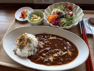 夏の緑　～モナカフェ（上三川町）～