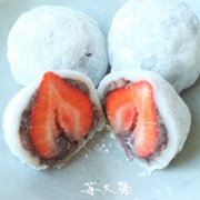 おばあちゃんと孫のコンビでYouTuber