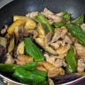 ナスとピーマンと豚肉の炒め物