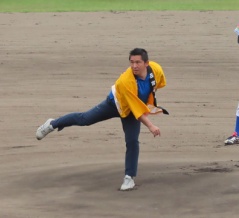 4月29日「金と銀」の旧津門村は案外範囲広いと感じる津門中央公園野球場試合前後です