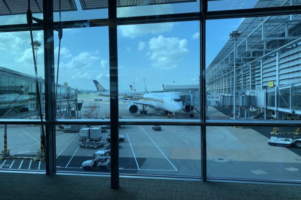 薬人 ときどき 旅人 次の休みはどこ行こう 神戸空港