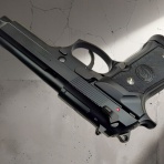 エアガンレビューン