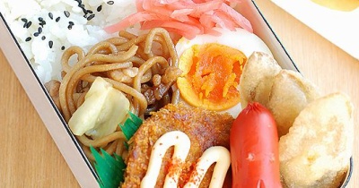 やきそば弁当【花壇】