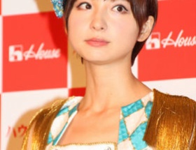 篠田麻里子、1日限定でAKB48のイベントに参加