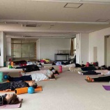 �ع�ư�򤪤������Ԥ˱����̣������٤β���