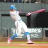 万波中正 ４月２１日以来の４号ソロ「お母さん、いつもありがとう！」