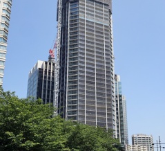 地上40階タワマン「ブランズタワー大崎」の建設状況！隣では地上20階オフィス「(仮称)大崎コアプロジェクト」も建設中（2026.5.16）