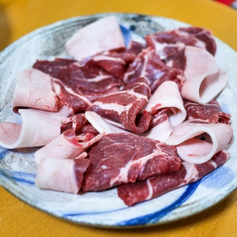 今日、明日はレシピお休みさせていただきます　ボタン鍋食べに丹波篠山へ