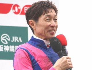 競馬見始めた頃の武豊の騎乗馬と言えば？←これで年齢わかるらしいの