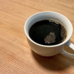 【速報】ハーバード大学、43年の研究結果を発表「コーヒーを”この量”飲むと認知症リスクが低下」