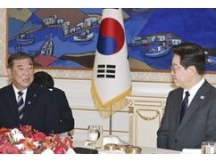 【速報】石破茂「高市さんに外交も近隣国との関係も任せられない」⇒ 韓国大統領と会談