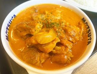 人気1・2を争うバターチキンカレーが復活！函館市亀田町「松屋 函館亀田店」
