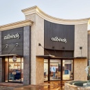 【オールバーズ（Allbirds）】価値はピーク時の1%未満！D2Cブランドの寵児が「死んだオウム」に転落した理由