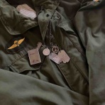 「硝煙とスクリーン、そして星条旗の狭間で」