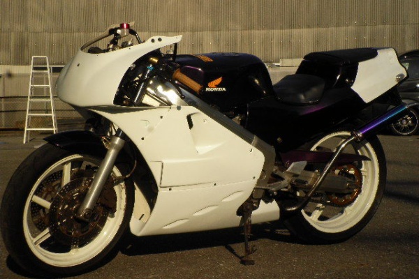 4d17558c.jpg