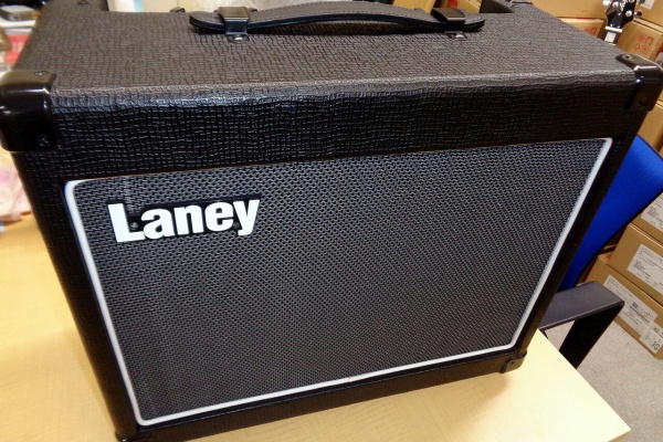 Laney 少く LG35R 黒