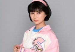 【乃木坂46】鈴木絢音出演ドラマ「ハイポジ」オフィシャルブックが並んでた店・・・