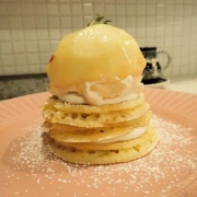 【兵庫 神戸】ＡＮＧＩＥ　ピーチ＆マスカルポーネパンケーキ