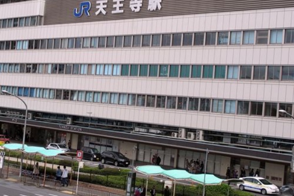 あべのアポロシネマ スクリーン８ 毒沼地倉庫