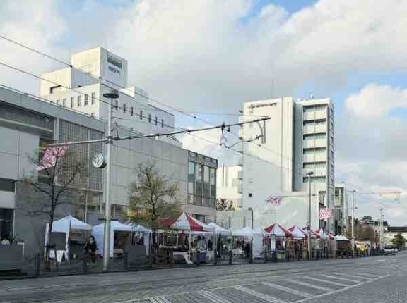 7月はナイトマルシェと通常開催の2回！とやままちなかマーケット『越中大手市場』ナイトマルシェ7月18日、通常7月26日開催。