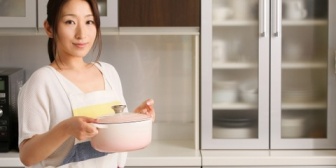 彼女は衛生的なのに、彼女の手作り料理を食べると毎回お腹を壊す。なぜだ！？