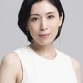 【芸能】女優・雛形あきこ　ベッドで枕を抱えた姿、下着で大胆な後ろ姿などを公開！　22年ぶり写真集タイトルも決定  [冬月記者★]