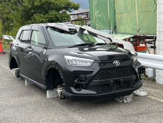 とある港にある大量の放置車たち！