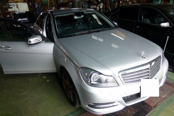 ○【純正品】W203 W211 W204 W221 W220 ボンネット エンブレム グリル ○ ボンネットマスコットより交換してスッキリ ○ クーペスタイル 驚きの破格値，最新作 ○ベンツ純正 ボンネットスターマークエンブレム