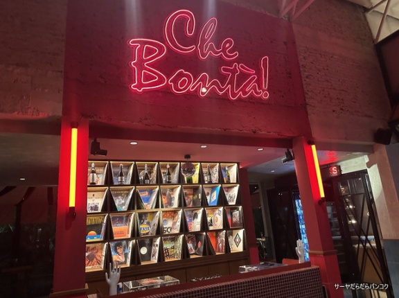 【Capricci　カプリッチ】　at　イェンアカート通り　～アペリチェーナを楽しむオシャレなイタリアン～