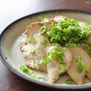 【煮鶏（ニトリ）】