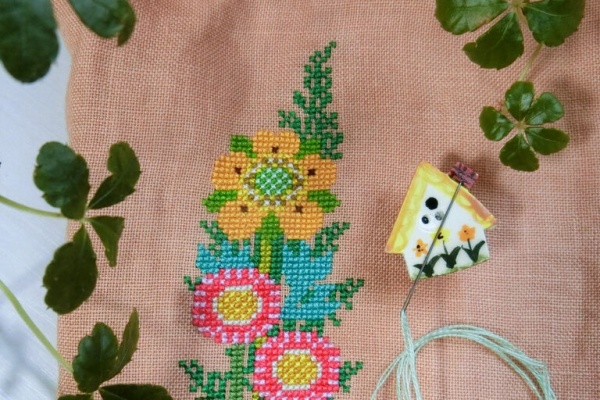 クロスステッチロミオとジュリエット丸岡京子