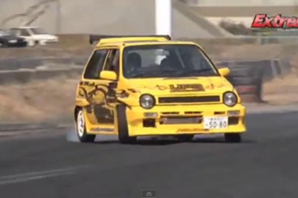 珍ドリ車シリーズ のむけんがホンダ シティ ブルドッグターボiiでffドリに挑戦 Turbo Bee 自動車 バイク動画のターボビー