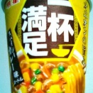 明星 一杯満足「スパイシーカレー味」ヌードル