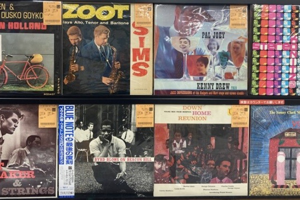 ジャズレコード 36枚です。 Yahoo!オークション - 36枚 女性ジャズ・ボーカル レコード まとめて