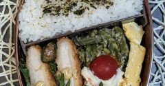 ソースとからし持ってっている？夫のお弁当307