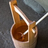 『指さし笑った夫婦』の画像