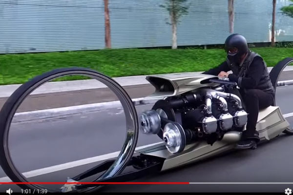 乗り物動画のモトディスコ Motordisco スチームパンク