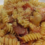 『鶏肉の煮込みトマトソースパスタ』の画像