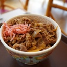 【呆然】深夜牛丼屋にてぼく「(遅いな…)すみません、あと何分でできますか？」店員「あと15分くらいですね」ぼく「キャンセルで」⇒結果！！