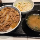 きょうの昼メシ　水戸駅で吉野家の牛丼♪