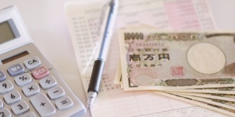 【相談】自分は自営業、妻は薄給のフルタイム勤務。月13万円でやりくりするのは正直きつい？