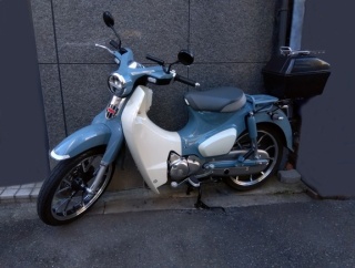 一度スーパーカブにハマった男ってもう他のバイクに乗れない身体になるよね