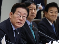 【日本は対象外】韓国大統領、差別とヘイトスピーチ取締強化を指示！！！！