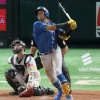 日本ハム・水谷瞬、右翼ポール直撃弾でマルタイ棒ラーメン1年分ゲット「グルテンフリーをしていますが、気持ちは美味しくいただきます」