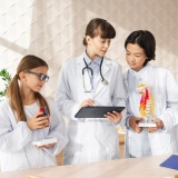 【警告】医師『”これ”飲んでる人、肝臓がフォアグラ化します…。』→