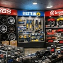 車、バイク好きなんやが日本メーカーの一流パーツって無いよな