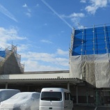 『クラブハウスの屋根が鮮やかなブルーへ』の画像