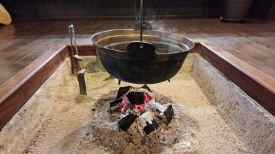 360_F_1576043643_KXBhrBrv2LZ9N8TZryYWMXBTEtH0wxtD